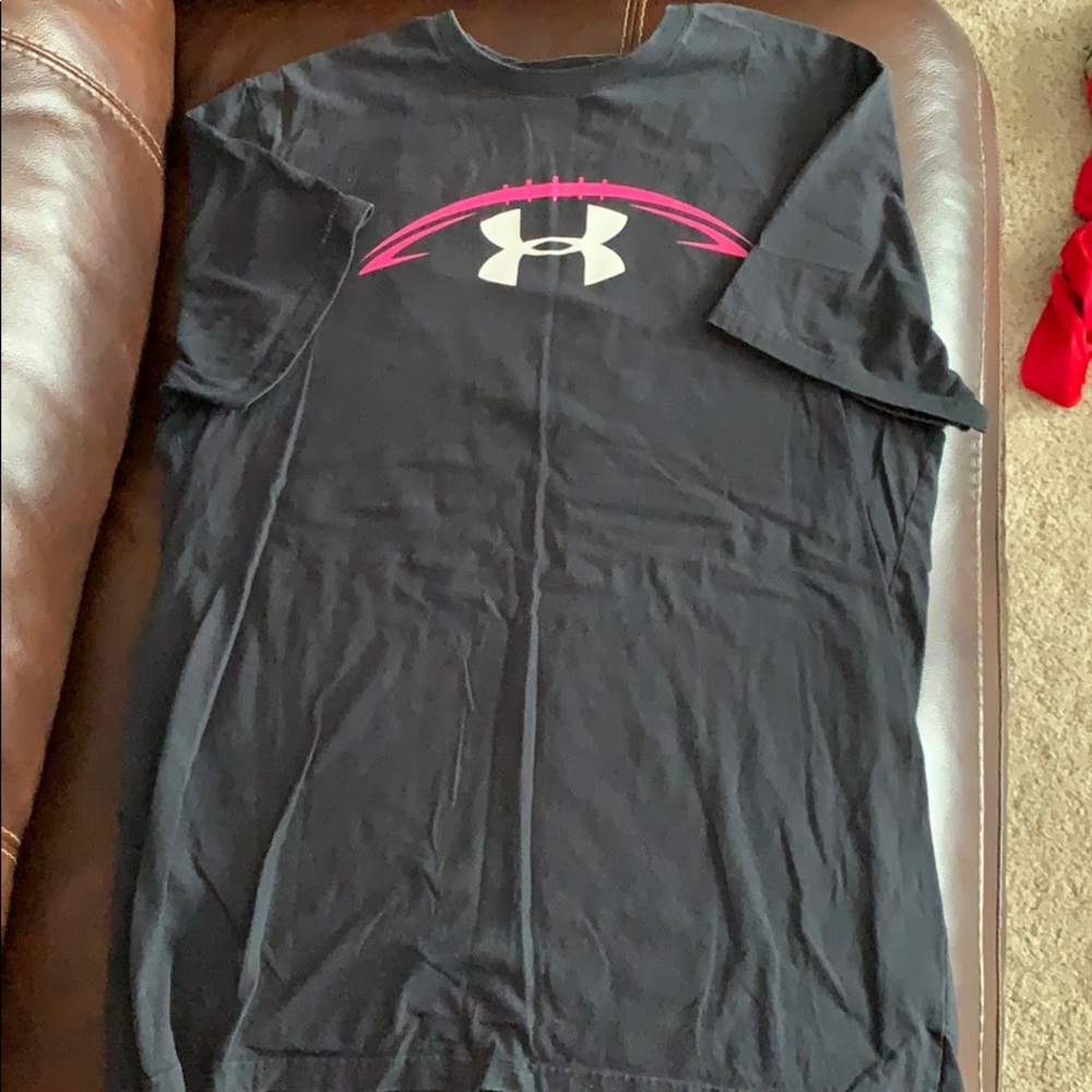 Under Armour tshirt
